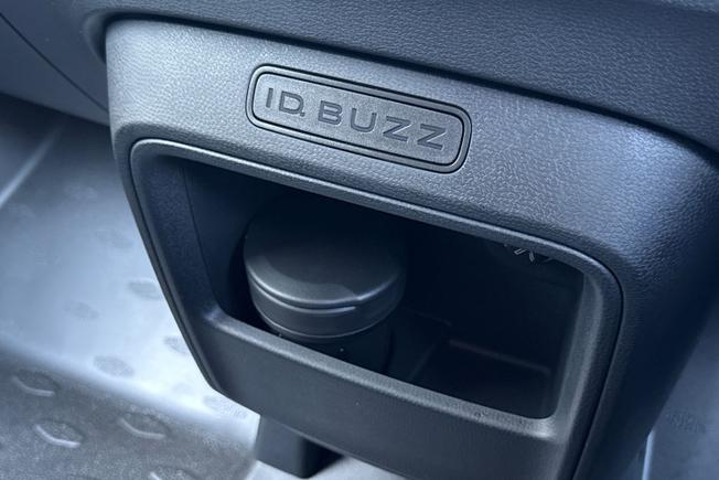 VOLKSWAGEN Id. Buzz Photo 25