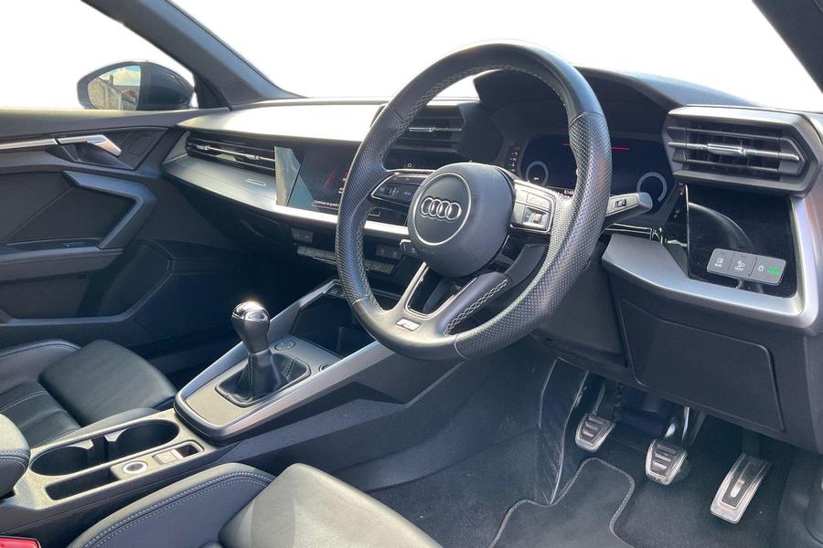 Audi A3 Photo autoimg-ee90f49da806e5ef056cb100075f7ca6af36e632.jpg
