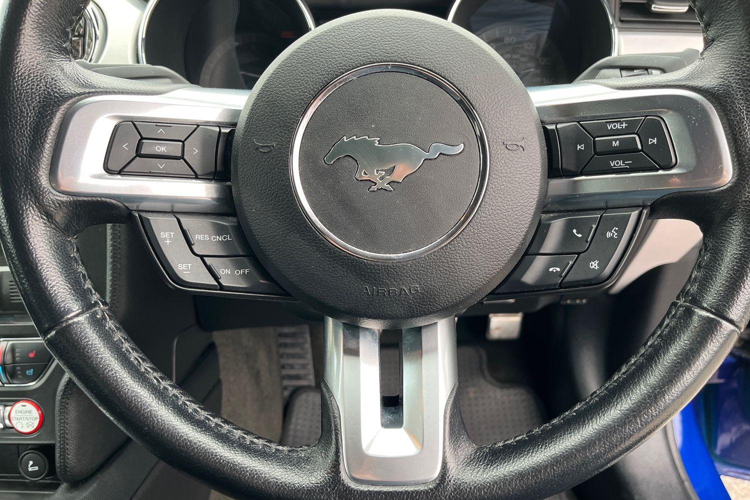 Ford MUSTANG Photo 11