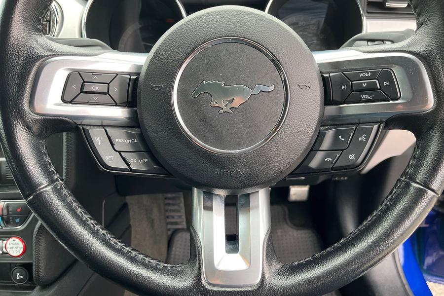 Ford MUSTANG Photo autoimg-ee9675fa76b3488e4065de6770c3bd438bc6b116.jpg