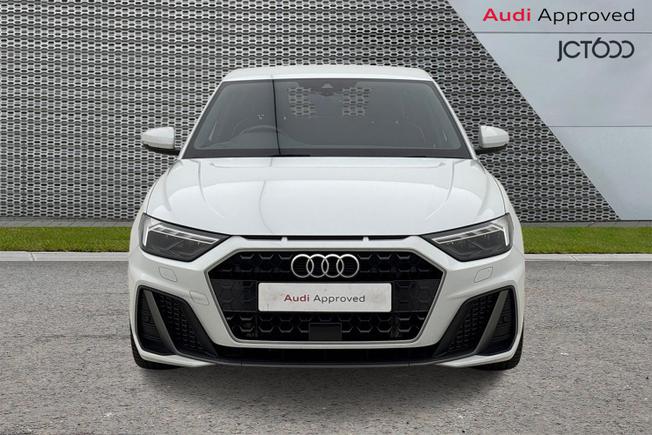 AUDI A1 Photo 8