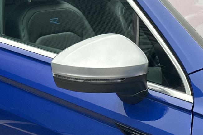VOLKSWAGEN Tiguan Photo 20