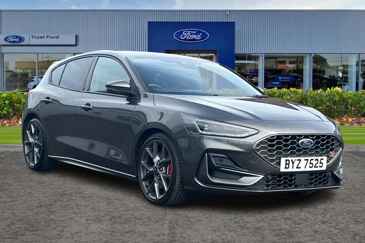 Ford Focus dealer public-web source image