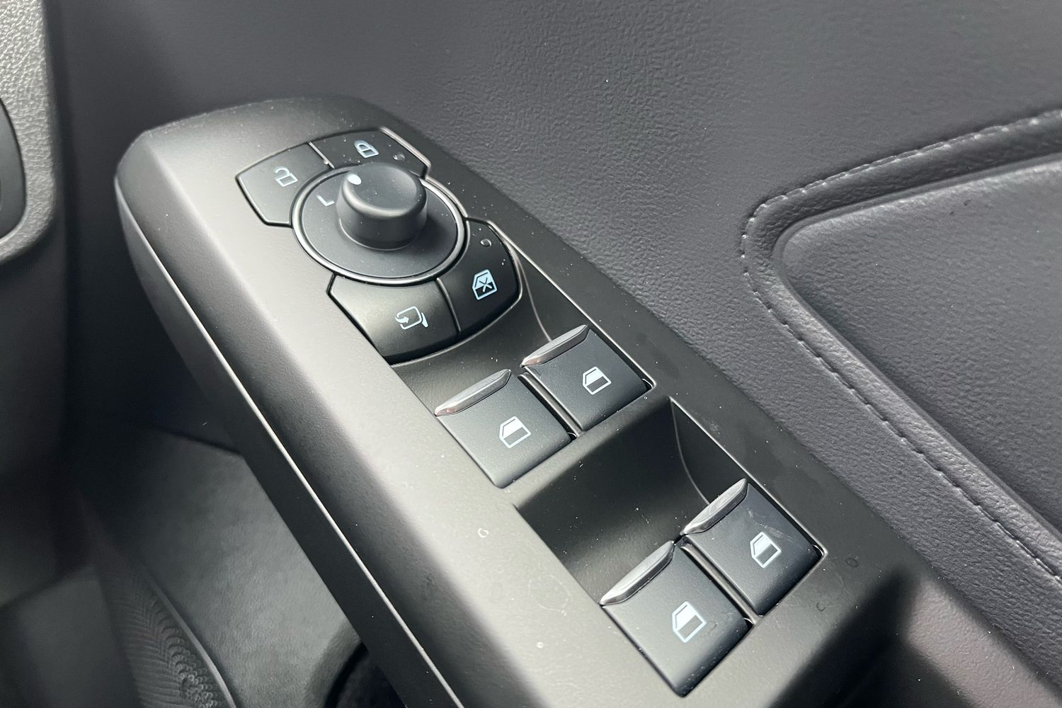 Ford FOCUS Photo 15