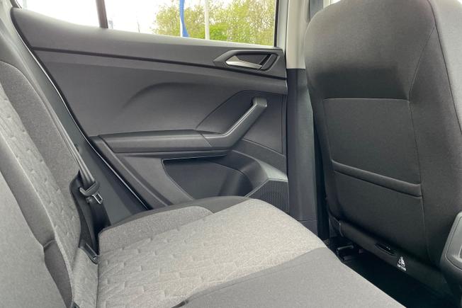 VOLKSWAGEN T-Cross Photo 29