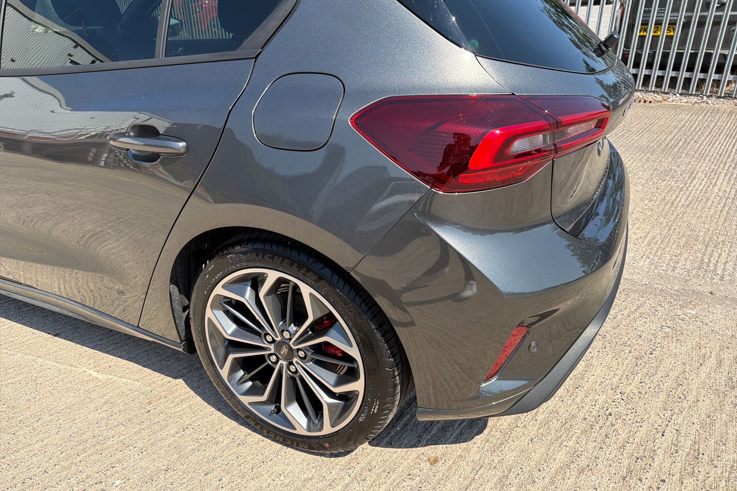 Ford Focus Photo 39