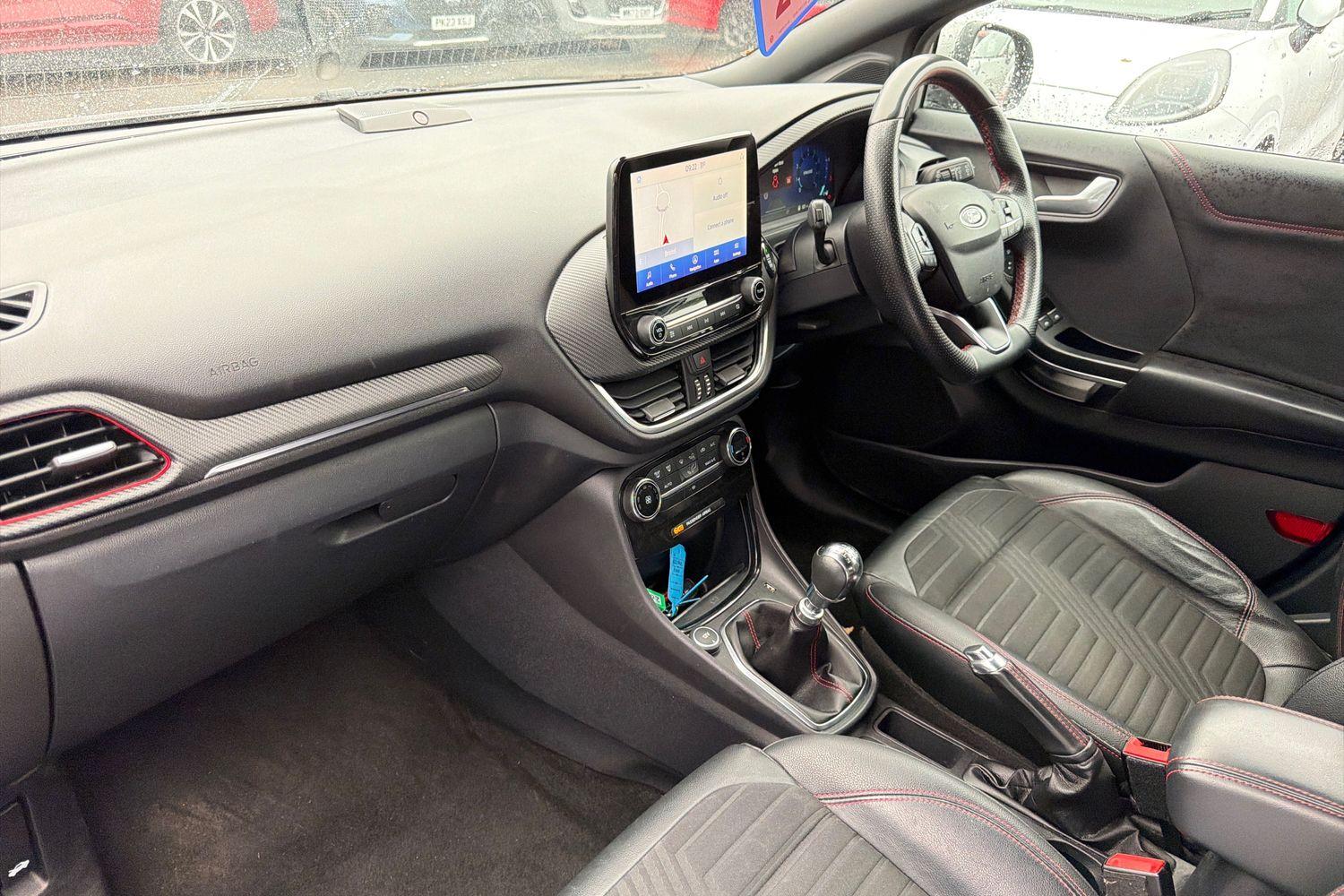 Ford PUMA Photo 17