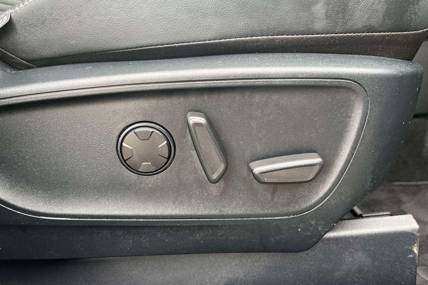 Ford KUGA Photo 26