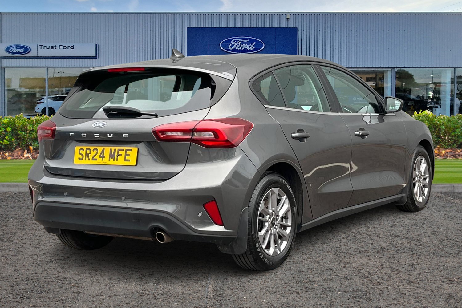 Ford FOCUS Photo 3
