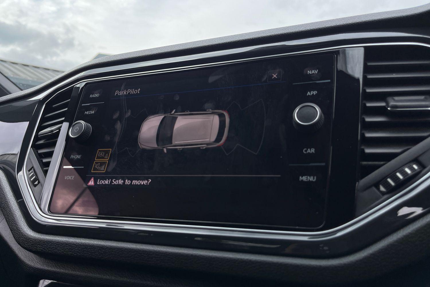 Volkswagen T-Roc Photo 31