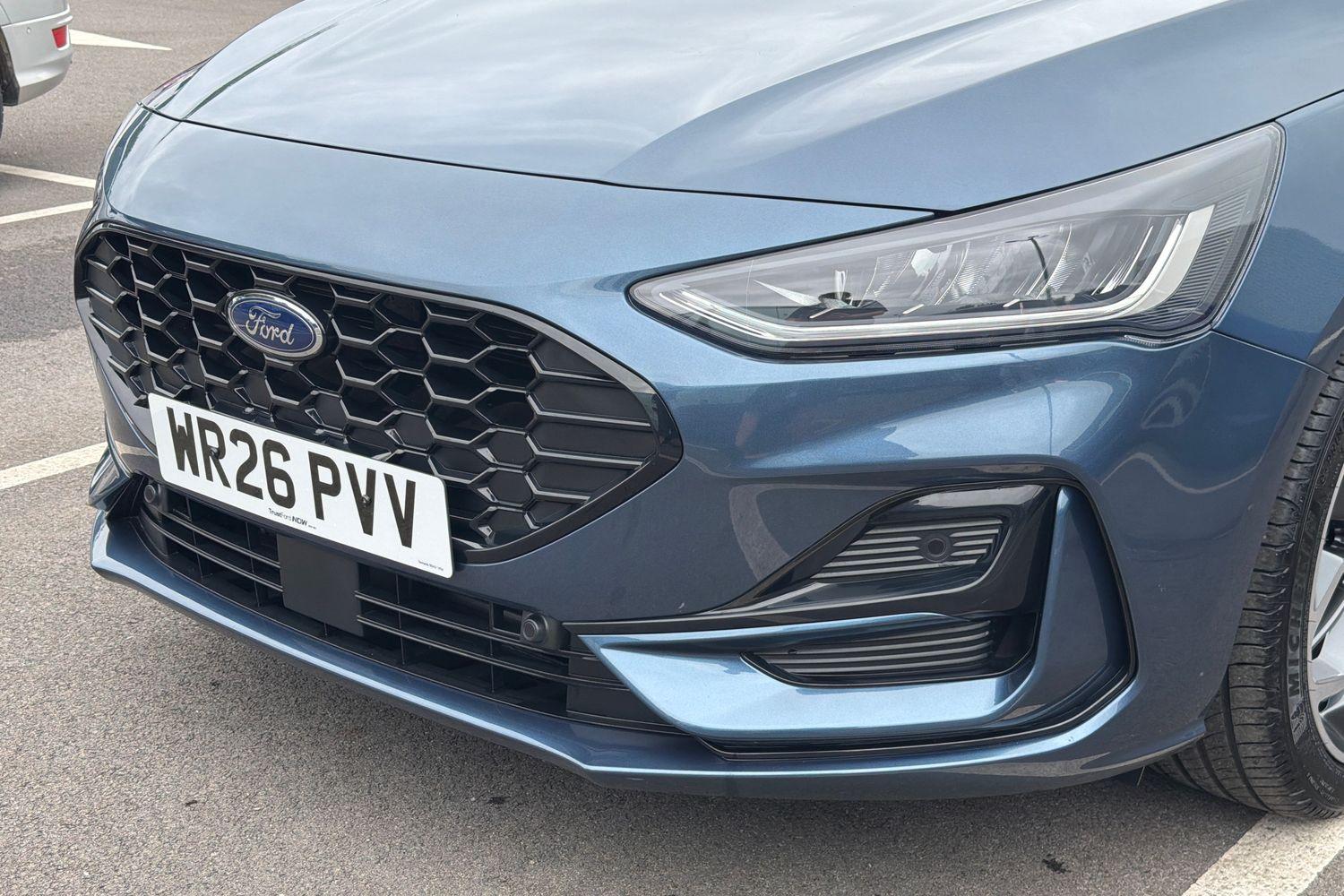 Ford FOCUS Photo 27