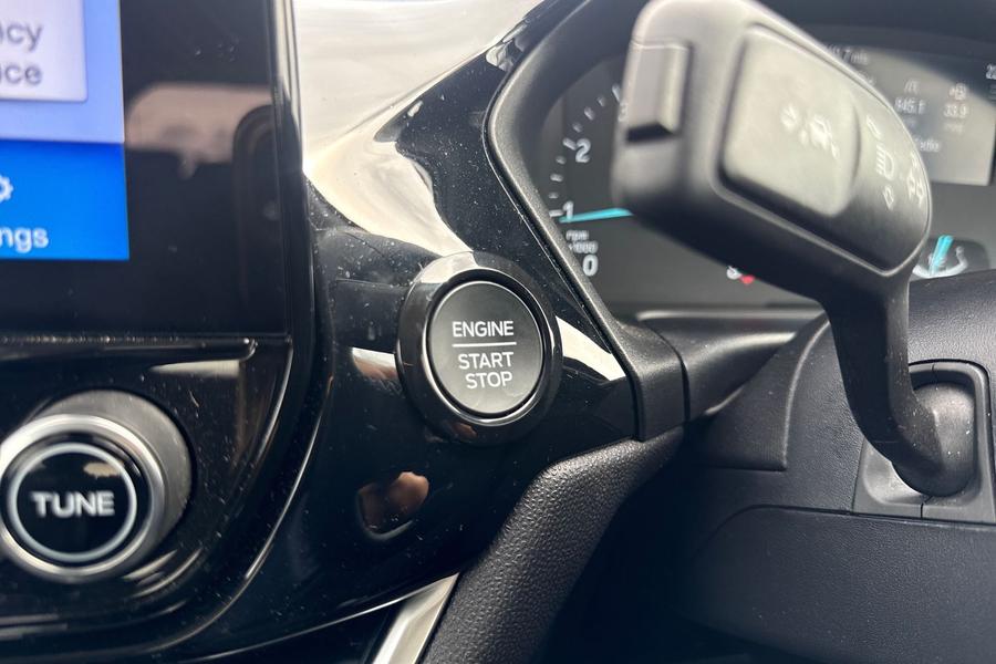 Ford FIESTA Photo autoimg-eeb031b742fd3c2a97c1ec0529ff6a554c9155ff.jpg