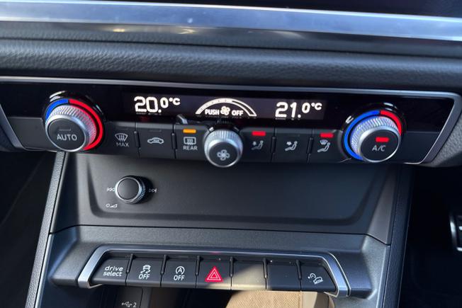 AUDI Q3 Photo 53