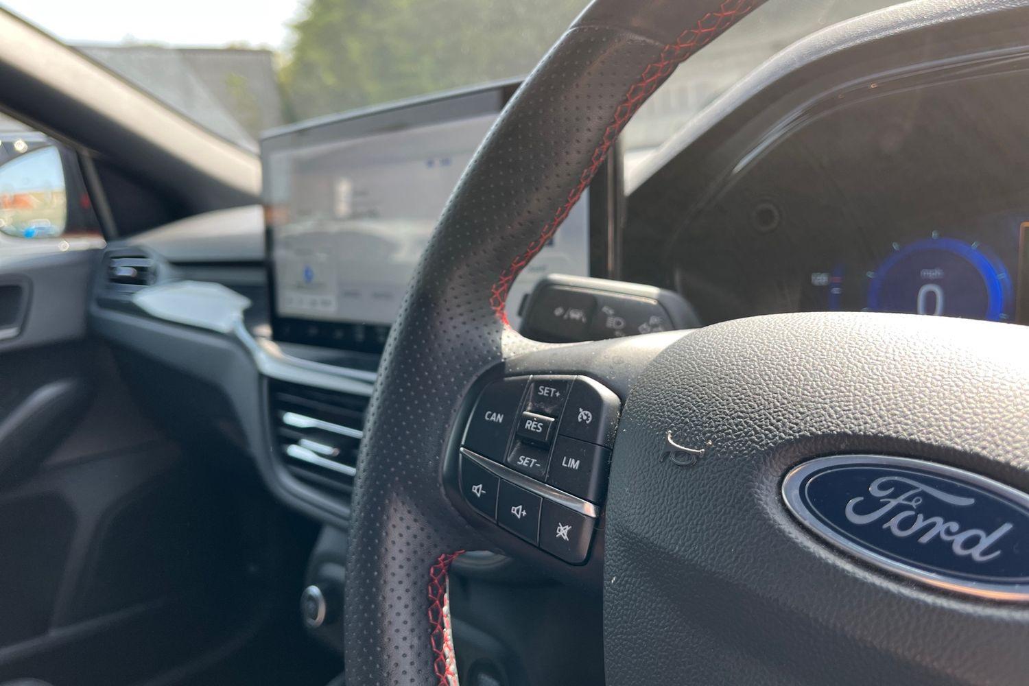 Ford FOCUS Photo 29