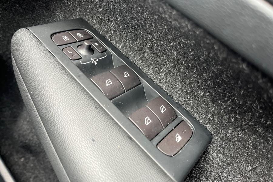 Volvo XC40 Photo autoimg-eeb42ac3c3035354500e35072bb703130981e4f0.jpg