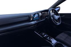 VOLKSWAGEN Golf Photo 2