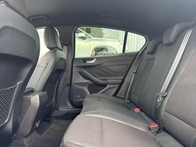 FORD Focus Photo 43
