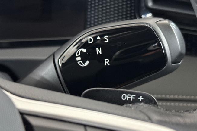 VOLKSWAGEN Tiguan Photo 26
