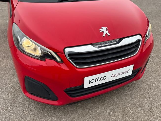 PEUGEOT 108 Photo 28