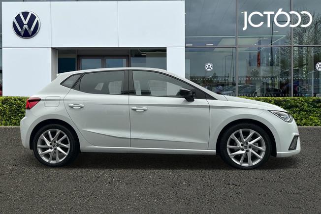 SEAT Ibiza Photo 4