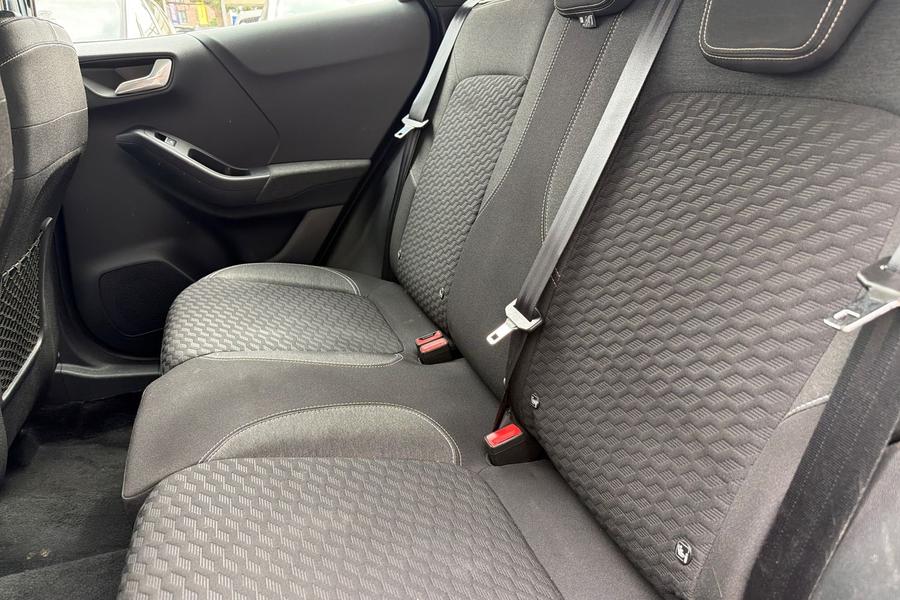 Ford PUMA Photo autoimg-eebd3bd2e39e2abd2f2cbda14eadc6df92f493b8.jpg