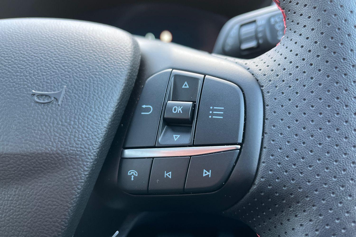 Ford KUGA Photo 34