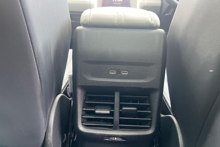 Ford EXPLORER Photo autoimg-eec4282216331f961a47dbcb3c89e414628c93dd.jpg