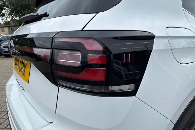 VOLKSWAGEN T-Cross Photo 18