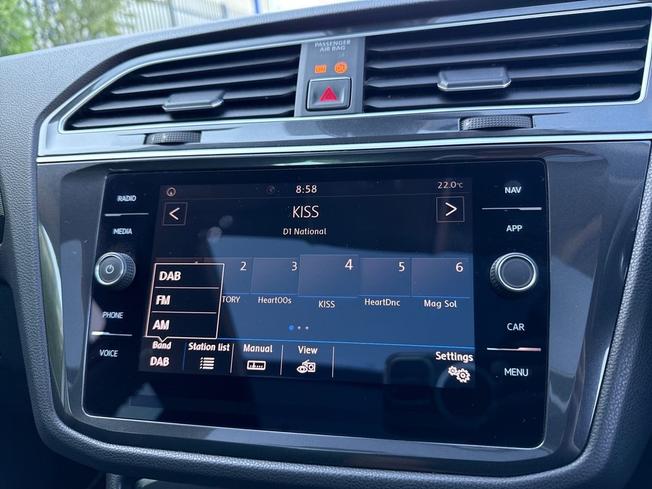 VOLKSWAGEN Tiguan Photo 37