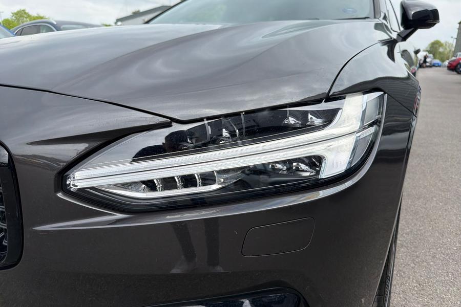 Volvo V90 Photo autoimg-eeca75c4e3eec55e6430324babfd7570b8ebbec5.jpg