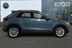 VOLKSWAGEN T-Roc Photo 4