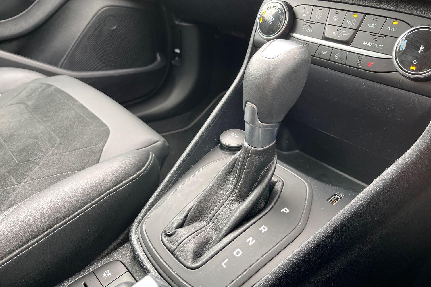 Ford FIESTA Photo 27