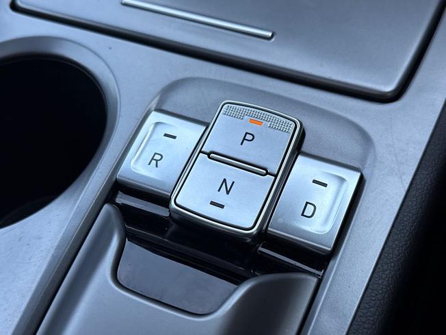 HYUNDAI Kona Photo 52