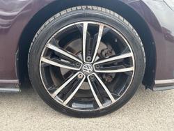 VOLKSWAGEN Golf Photo 5