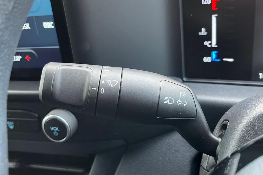 Used Ford TRANSIT CUSTOM MX75KFO 27