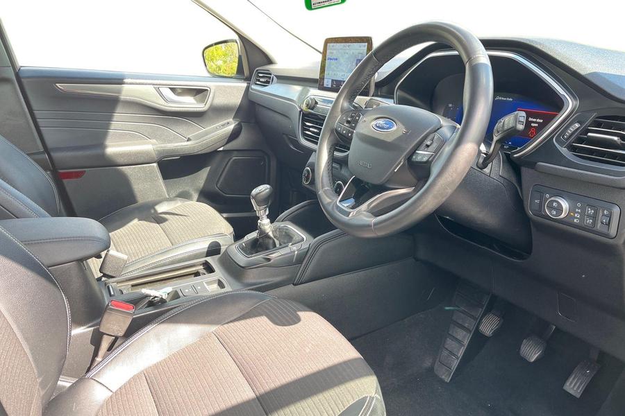 Ford KUGA Photo autoimg-eed4a2cbbc0263b89804b80cf949c61170362b46.jpg