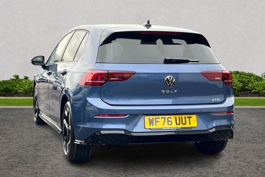 Volkswagen Golf Photo autoimg-eed4d90022086d68f578cd10299cb9971d87057b.jpg