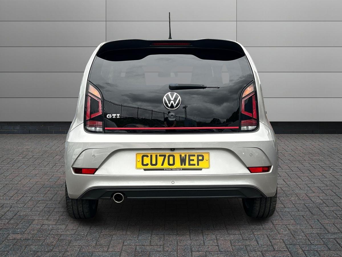Volkswagen up! Photo autoimg-eed7c7f0991953c7b4d9a4a14a45713f3a17c942.jpg