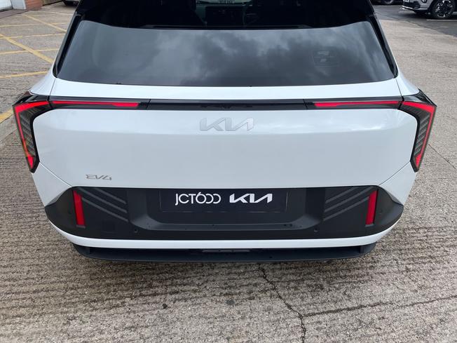 KIA EV4 Photo 26