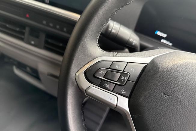 VOLKSWAGEN e-Transporter Photo 16