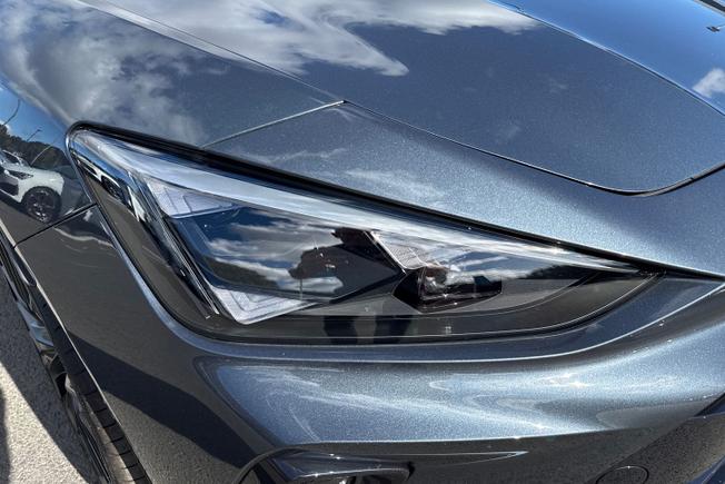 CUPRA Leon Photo 19