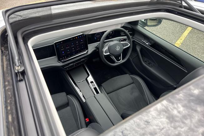 VOLKSWAGEN Passat Photo 48