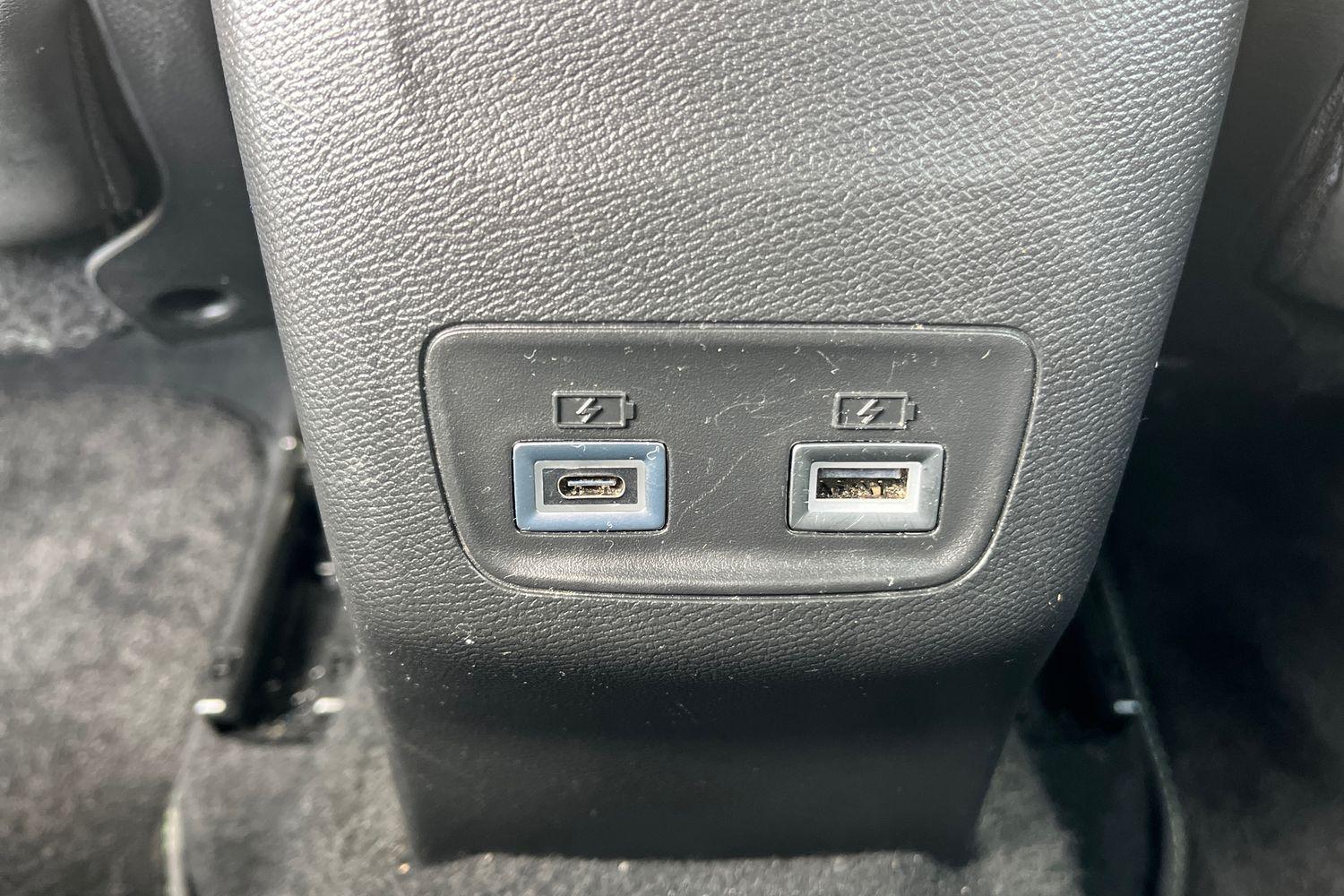 PEUGEOT 2008 Photo 22