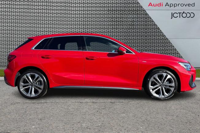 AUDI A3 Photo 4
