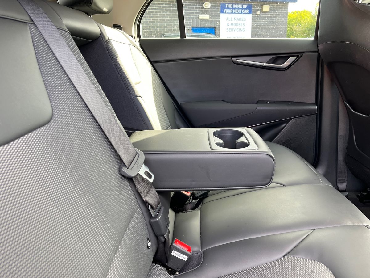 Kia Niro Photo 30