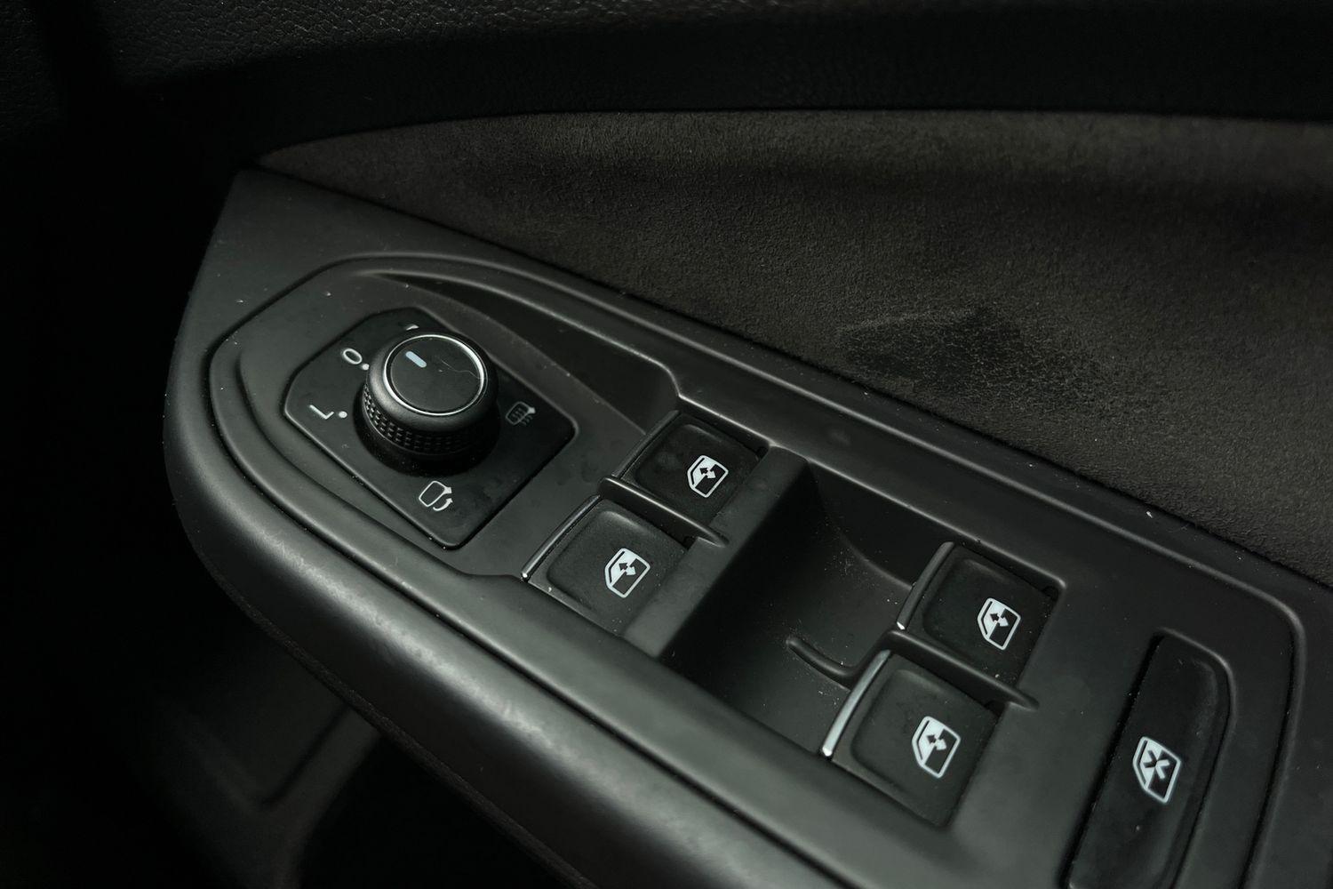 Volkswagen GOLF Photo 15