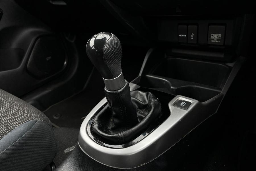 Honda Jazz Photo autoimg-eee665b185aabeaa2a243420d9f6715cf1838131.jpg