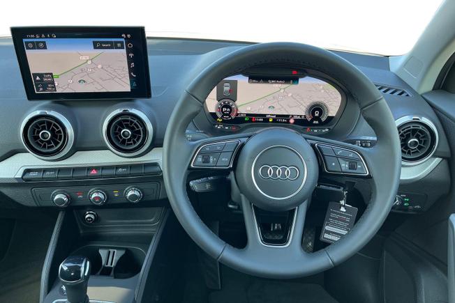 AUDI Q2 Photo 11