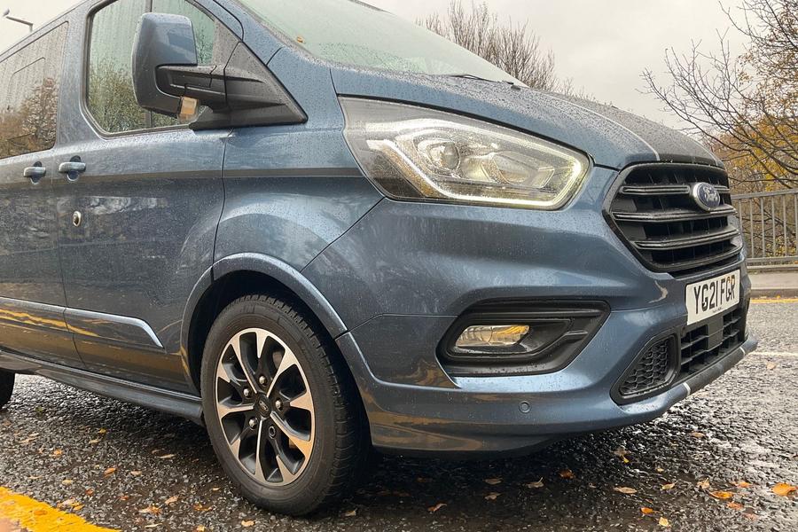 Ford TRANSIT CUSTOM Photo autoimg-eeeb12aad9921fffa1298ab297fb1c989bc5bd9f.jpg