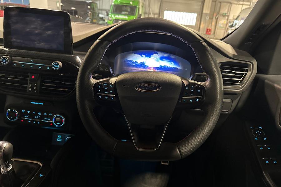 Ford KUGA Photo autoimg-eeeb32e26bc48952e16ac5e8613935ae65c12011.jpg
